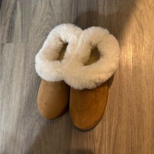 Pink Lily Tan and White Cozy Slippers